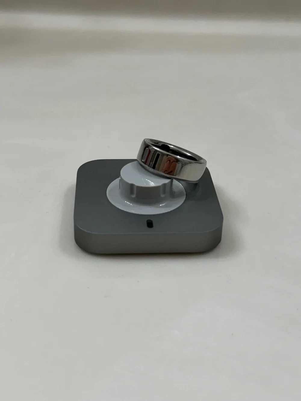 SILVER OURA 4 RING (worn twice) SIZE 9